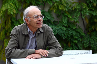 Peter Singer