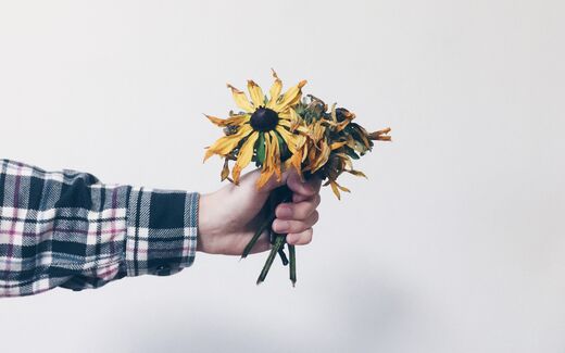 Symétrie des attentions